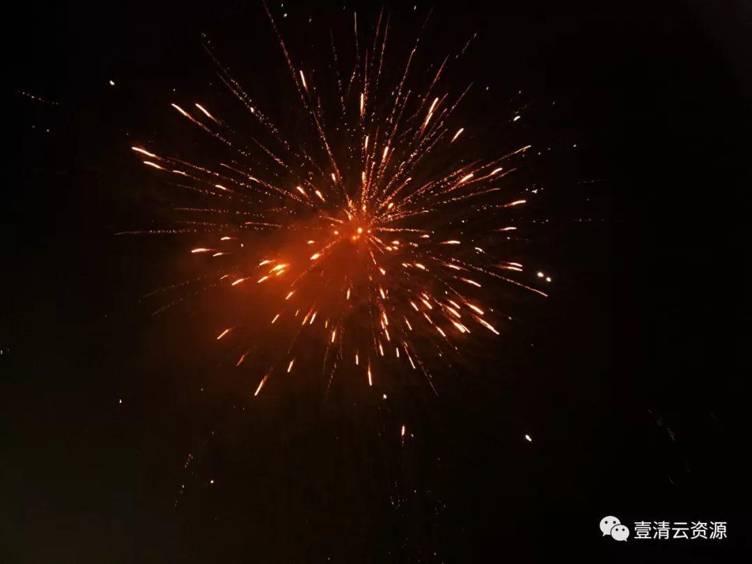 【S0327】【素材】高清烟花焰火PSD设计素材源文件