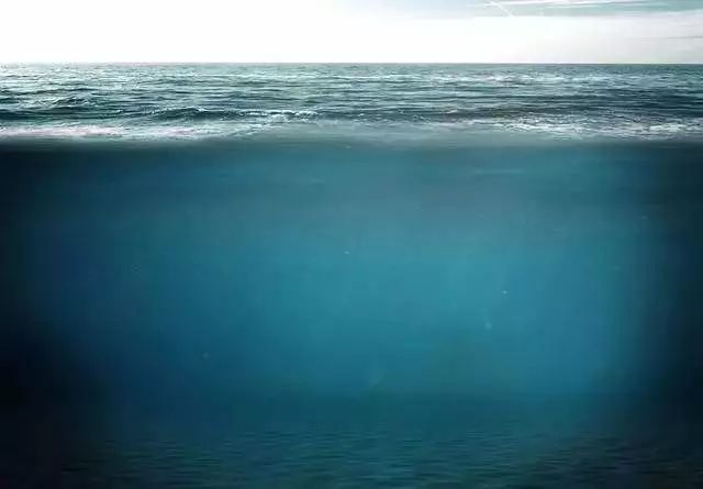 PS教程：创意合成，瓶中的海洋世界！