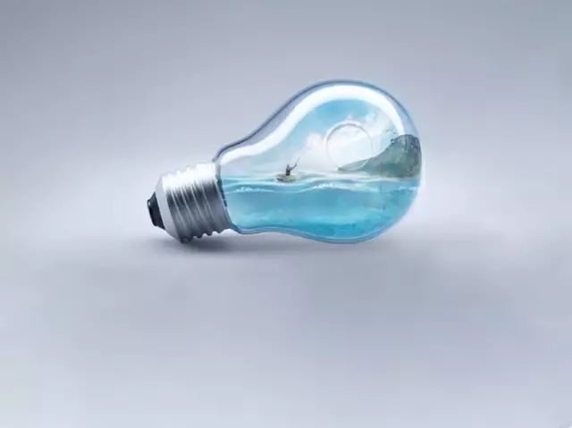 PS教程：合成灯泡中的垂钓者