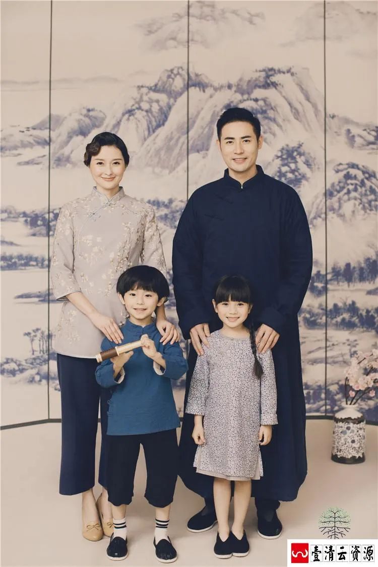 【S1476】【素材】民国风古典全家福亲子样片时尚横版高清影楼摄影JPG格式