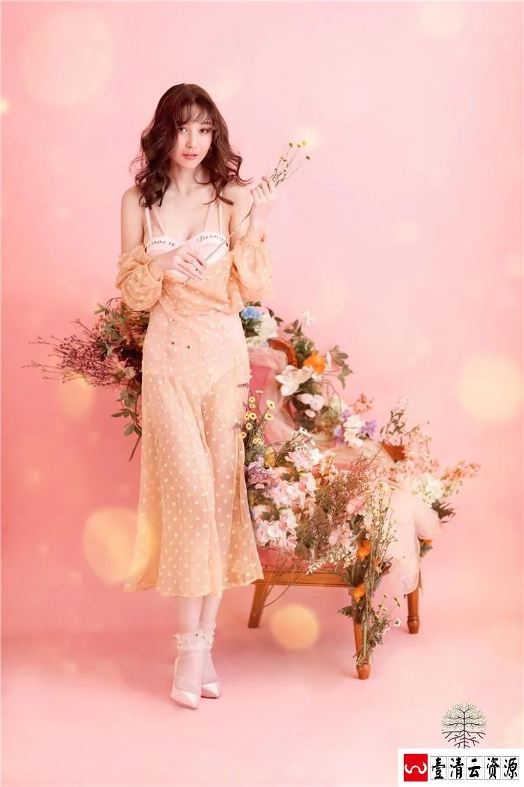 【S1478】【素材】粉色主题个人写真相册样片可爱甜甜风格影楼摄影JPG格式