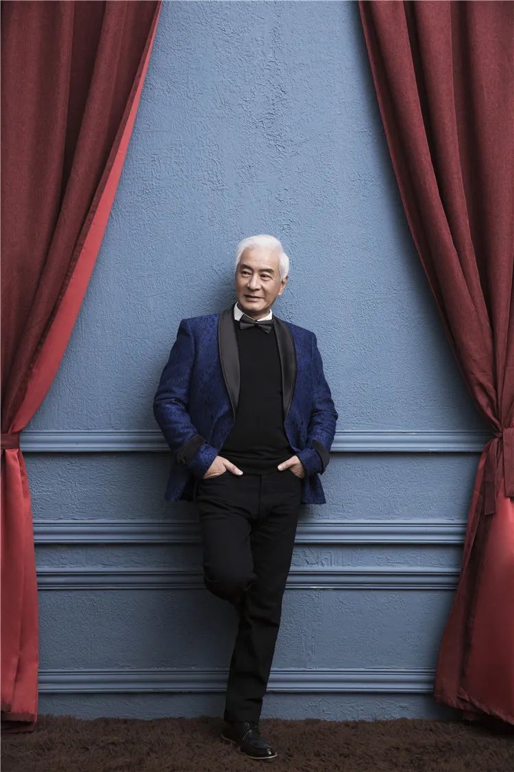 【S1581】【素材】时尚高端中老年人金婚室外影楼摄影结婚纪念放大样片JPG素材