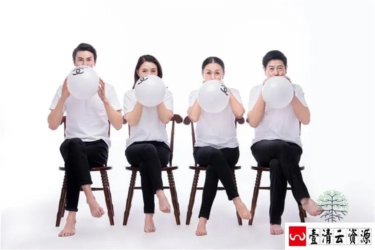 【S1507】【素材】创意黑白风全家福亲子样片简约大气影楼摄影素材JPG格式
