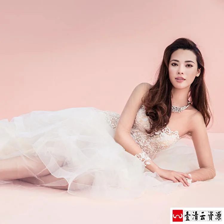 【S1562】【素材】浪漫情侣唯美婚纱写真素材 气球主题韩式影楼样照放大样片