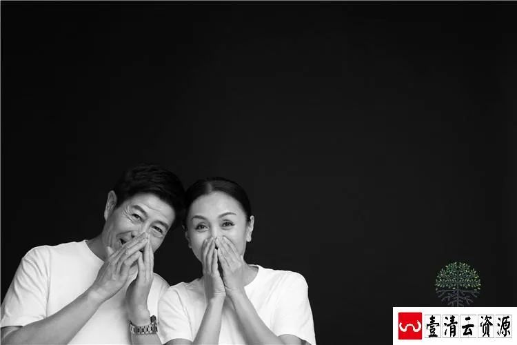 【S1507】【素材】创意黑白风全家福亲子样片简约大气影楼摄影素材JPG格式